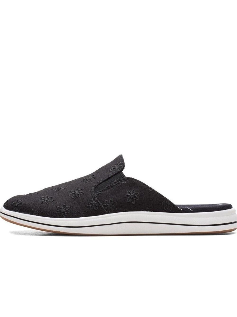 Clark’s Cloud steppers Embroidered loafers